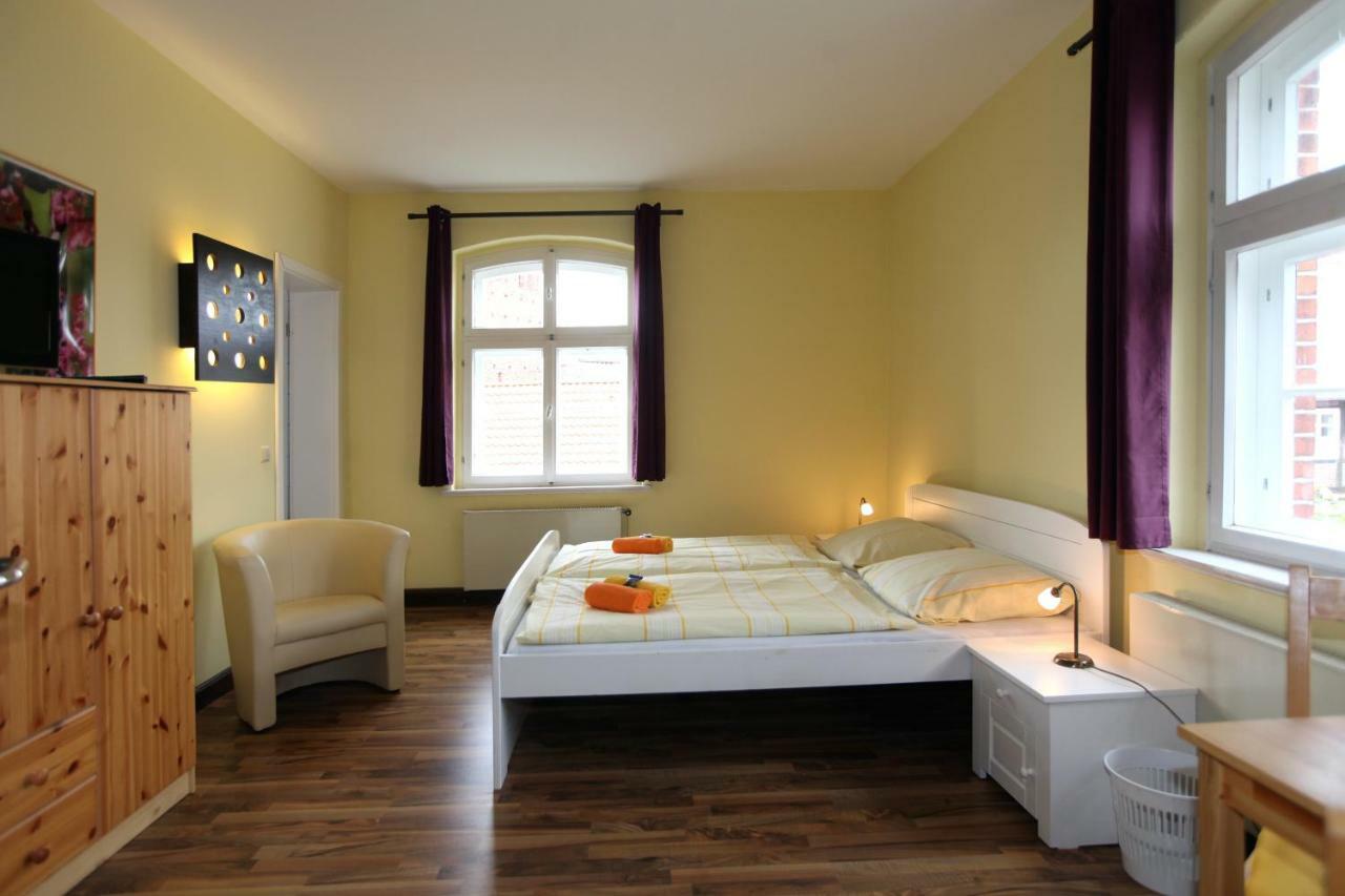 Alte Schule Schnackenburg Hotel Exterior photo